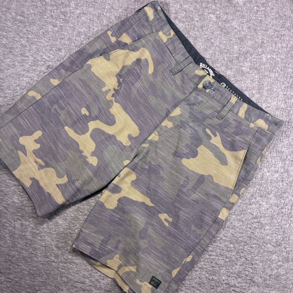 Billabong Crossfire Submersibles Shorts Mens 32 Green Camo Hybrid Boardshorts